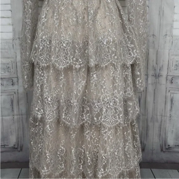 ANTONIO MELANI Elegant Silver Lace Long Sleeve Dress ANTONIO MELANI Elegant Silver Lace Long Sleeve Dress